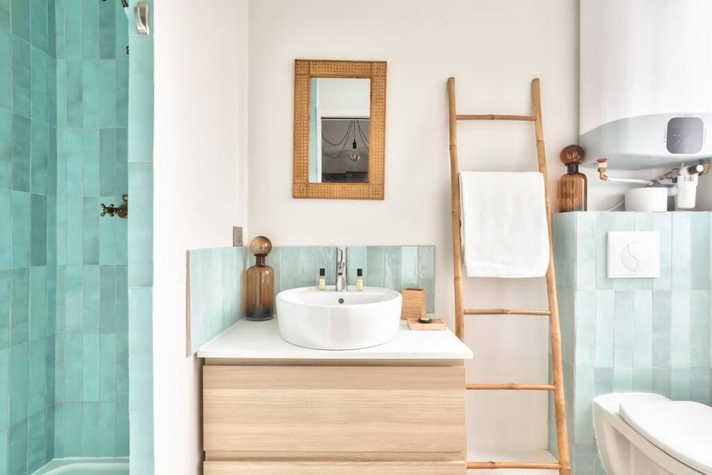 Cozy And Practical Apt In The 10Th Arrondissement ปารีส ภายนอก รูปภาพ